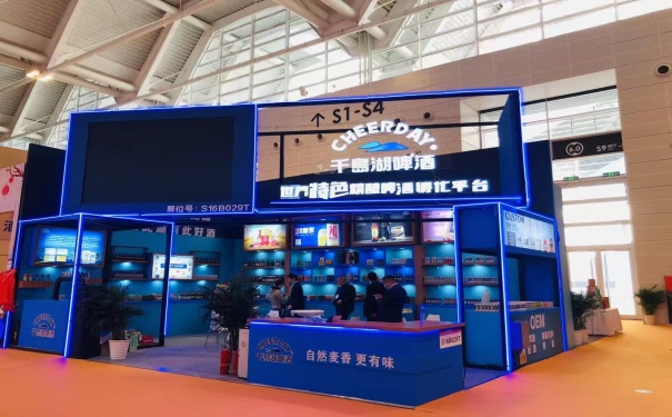 展台设计需要根据展位位置的不同注意哪些方面的问题