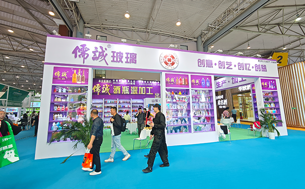 应从哪些方面入手提升展台美观性和实用性