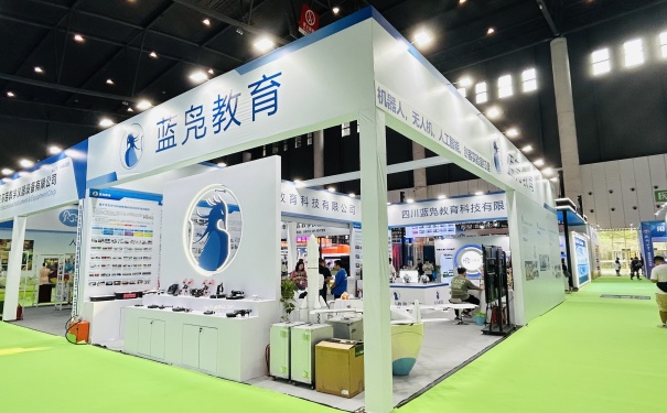 桁架展位如何设计能使展台内部的布局不显单调