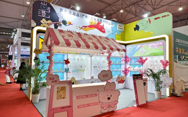小面积展台怎么通过色彩和造型设计使其更具吸引力