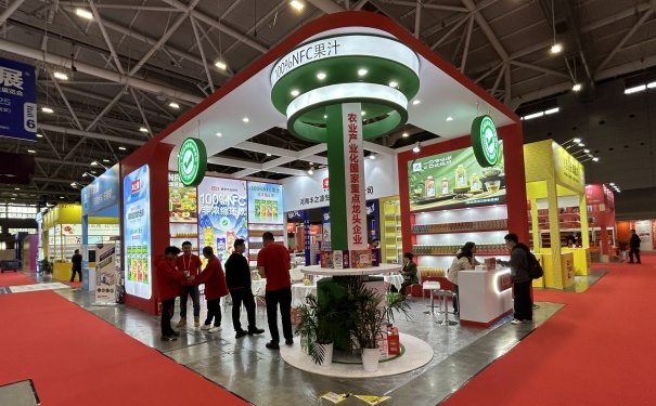 怎么结合利用展品的特点及色彩设计出更有创意的展台