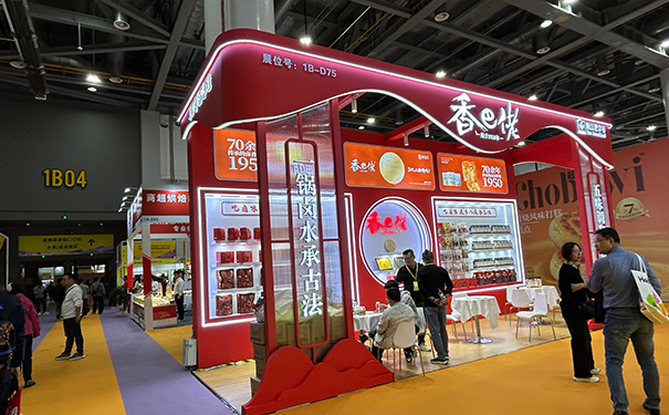 食品类小面积展台门头如何设计异形更能吸引观众