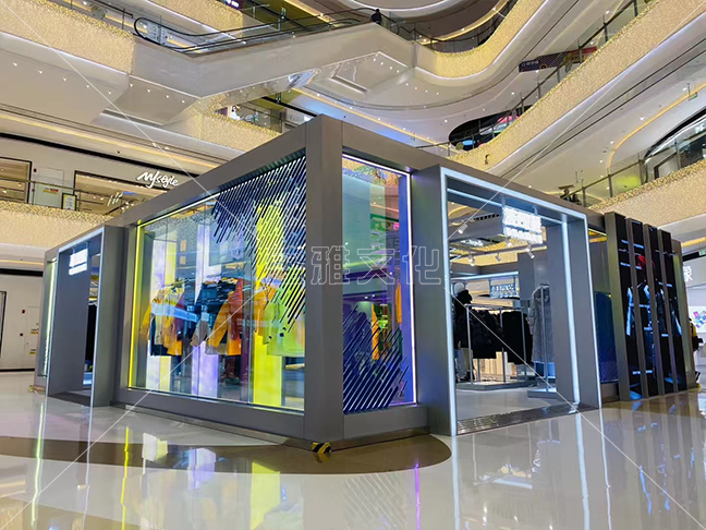 波司登银泰城快闪店