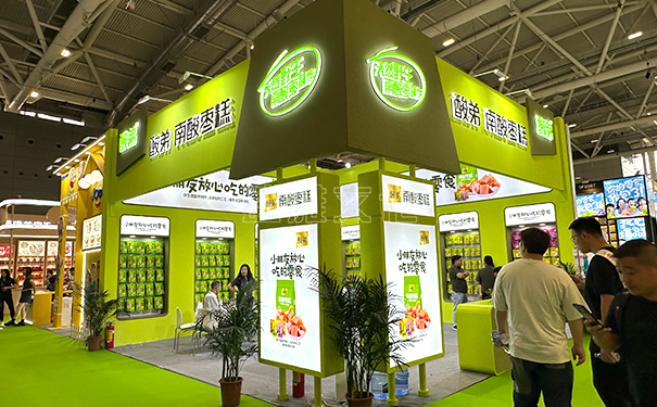展会中，企业应如何突显展位设计的特色