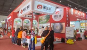 展台设计中如何选择与品牌契合的材质